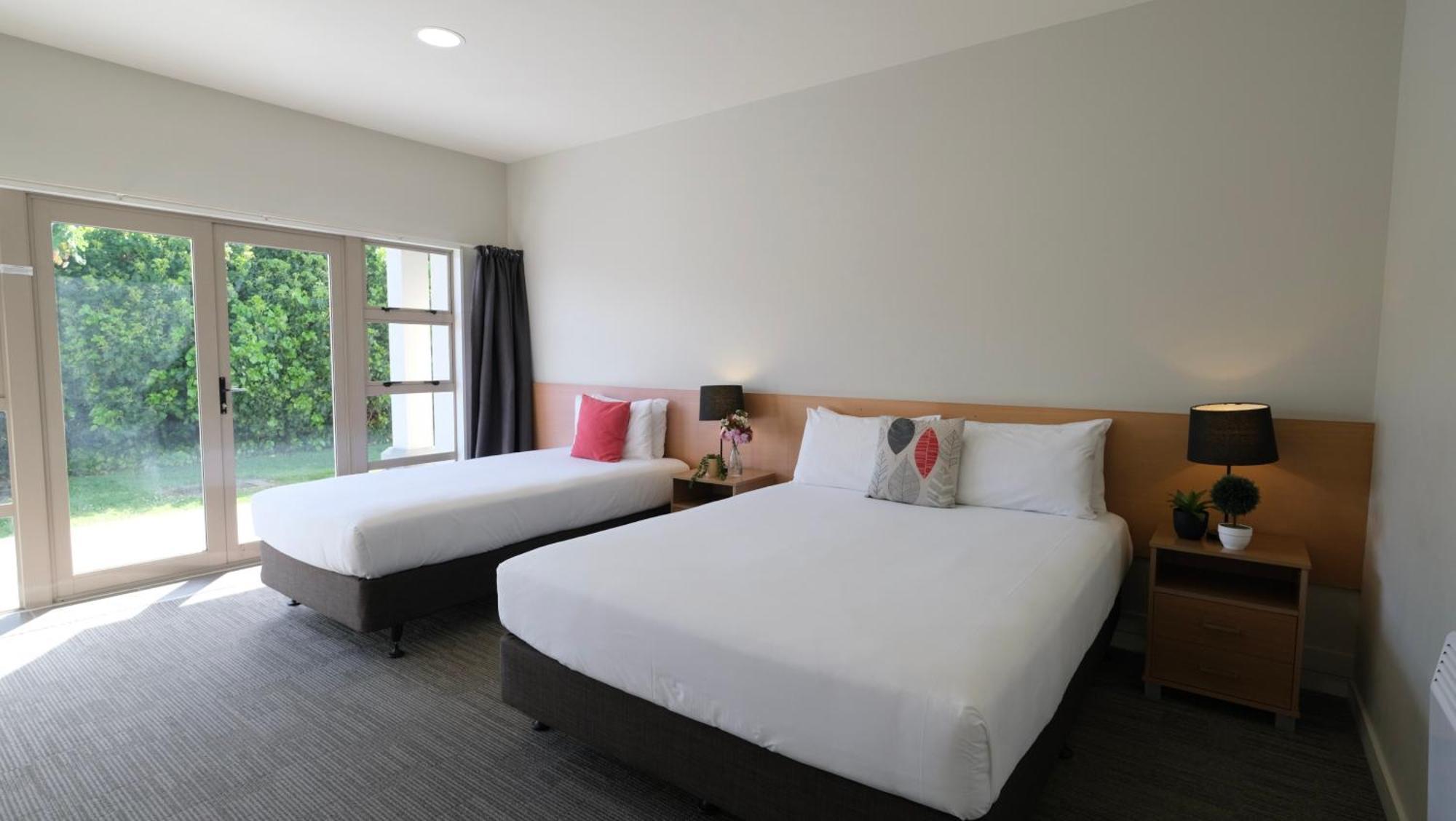 The Garden Hotel Christchurch Exterior foto